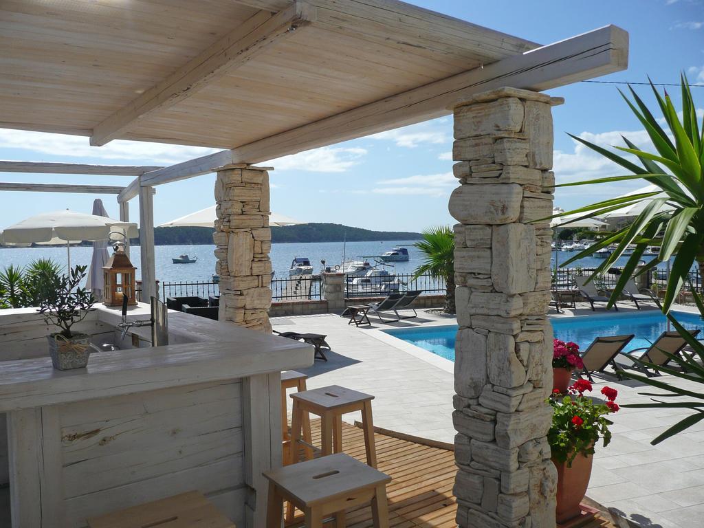 Guest House Villa Papalina Rab Town Exterior foto