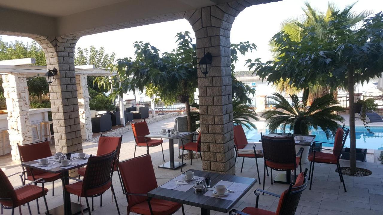 Guest House Villa Papalina Rab Town Exterior foto