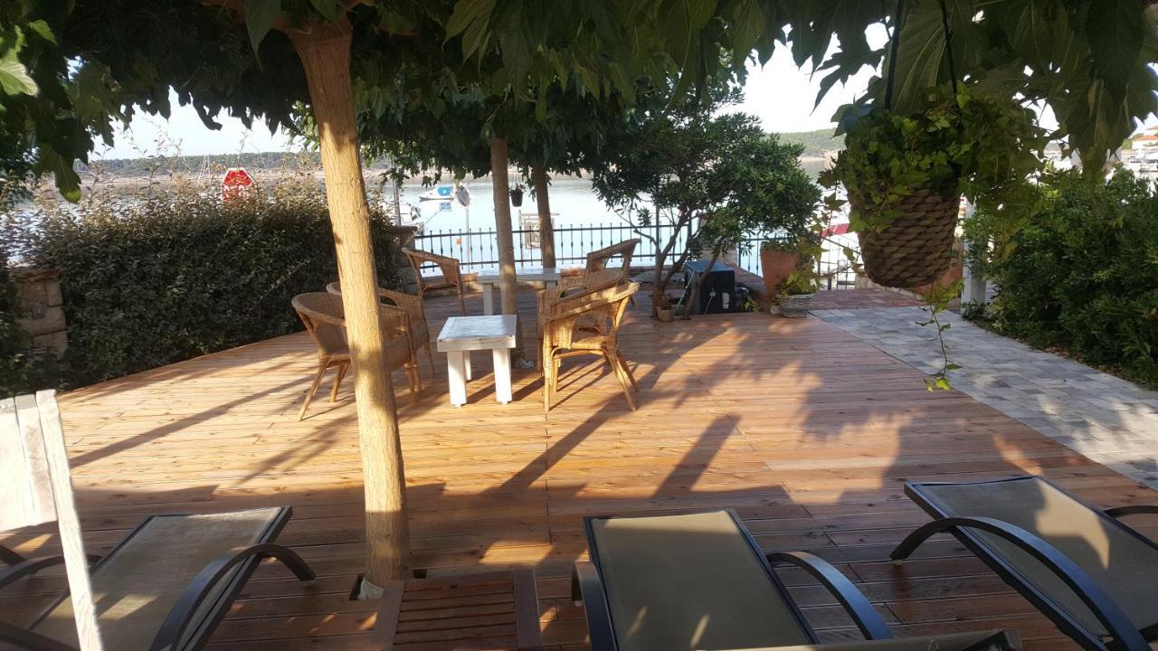 Guest House Villa Papalina Rab Town Exterior foto